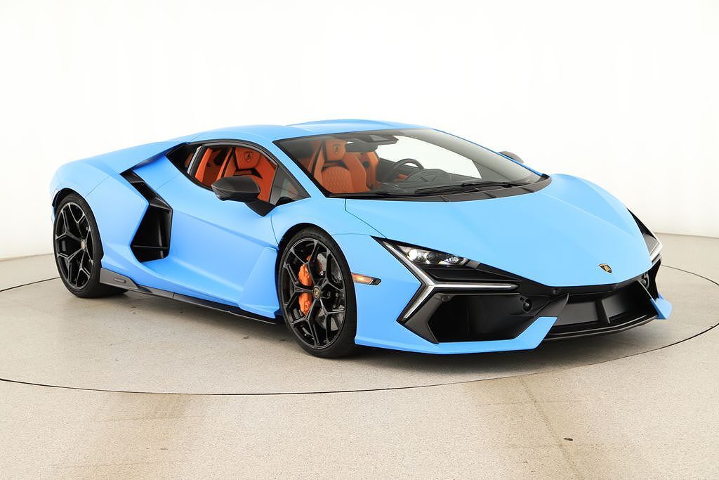 2026 LAMBORGHINI Revuelto