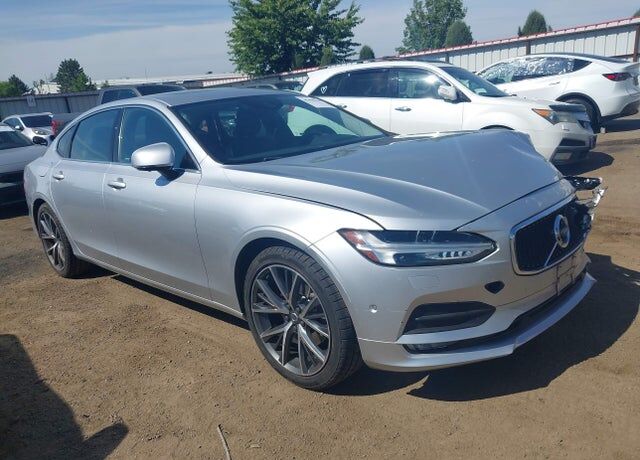 2018 VOLVO S90
