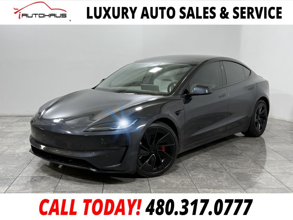 2024 TESLA Model 3
