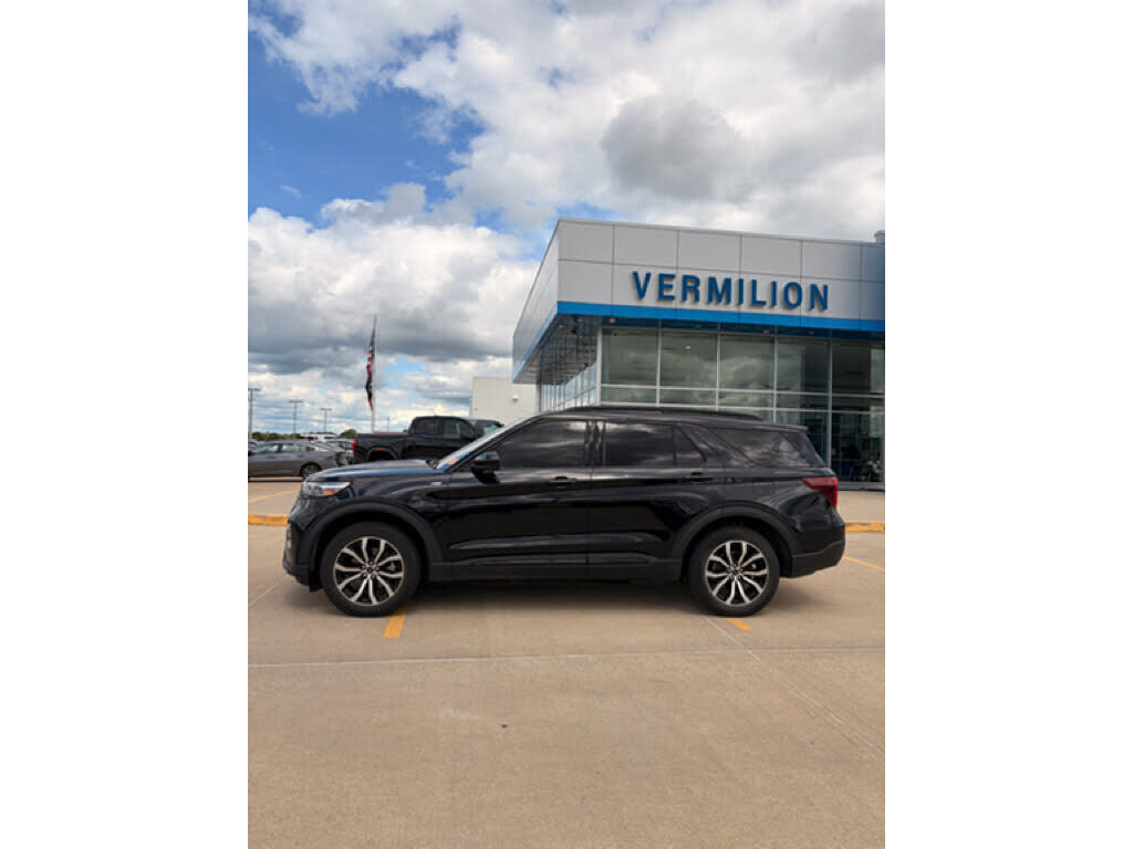 2022 FORD Explorer