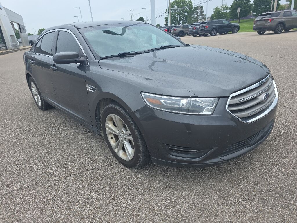2018 FORD Taurus