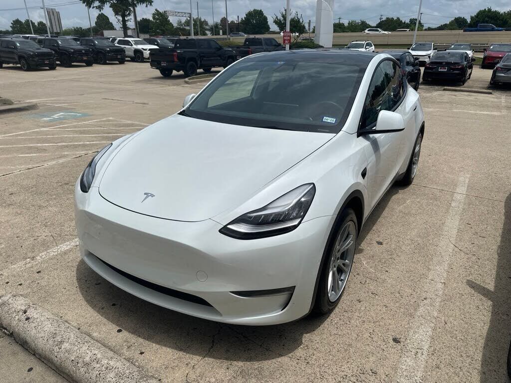 2021 TESLA Model Y