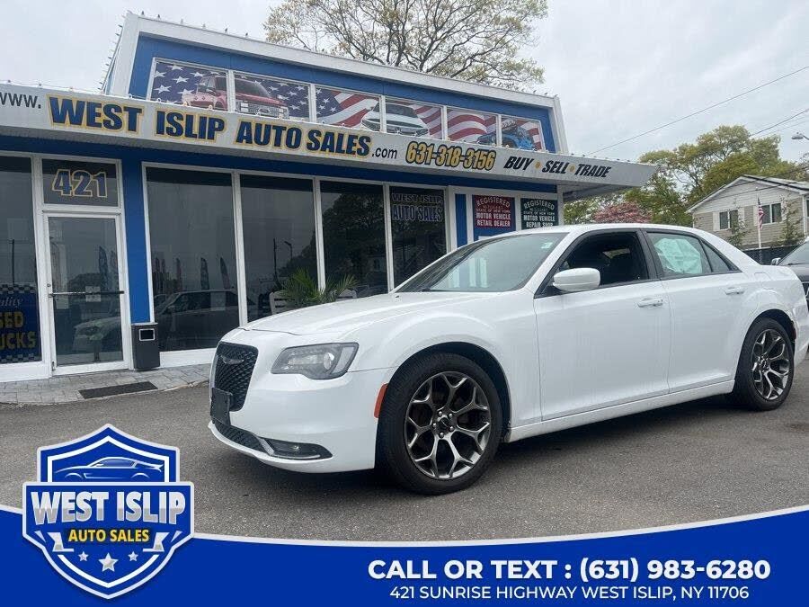 2017 CHRYSLER 300