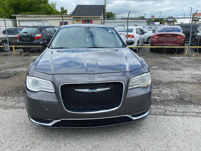2015 CHRYSLER 300