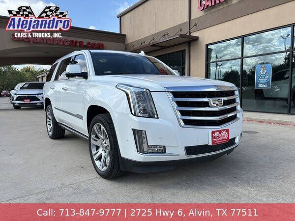 2017 CADILLAC Escalade