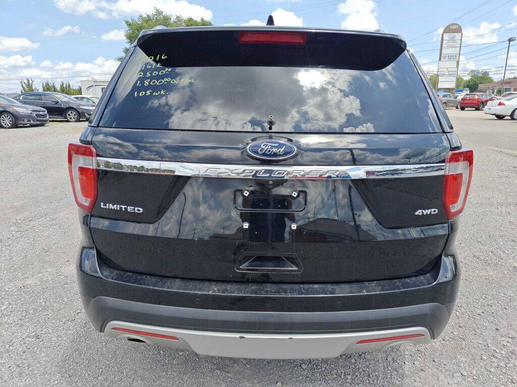 2016 FORD Explorer