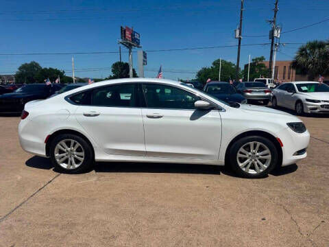 2015 CHRYSLER 200
