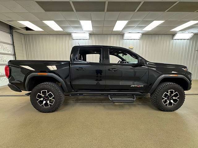 2023 GMC Canyon