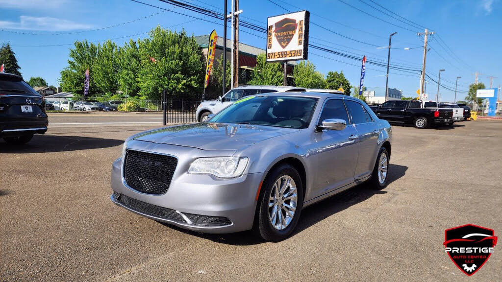2016 CHRYSLER 300