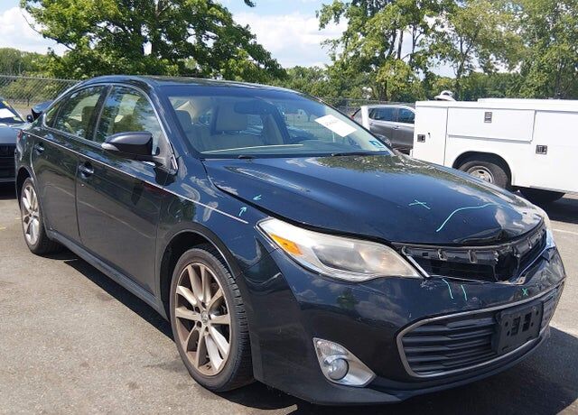 2014 TOYOTA Avalon