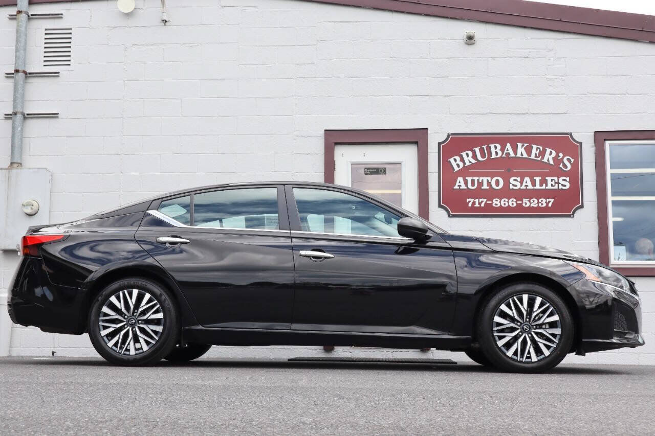 2025 NISSAN Altima