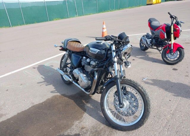 2014 TRIUMPH Thruxton