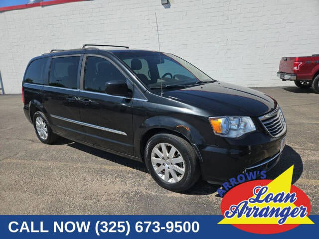 2014 CHRYSLER Town and Country