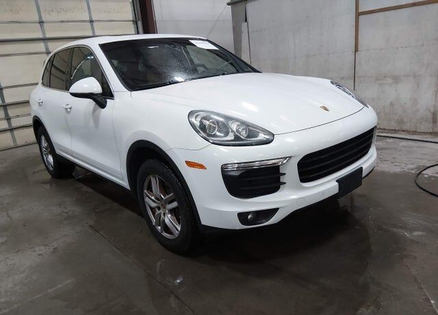 2016 PORSCHE Cayenne