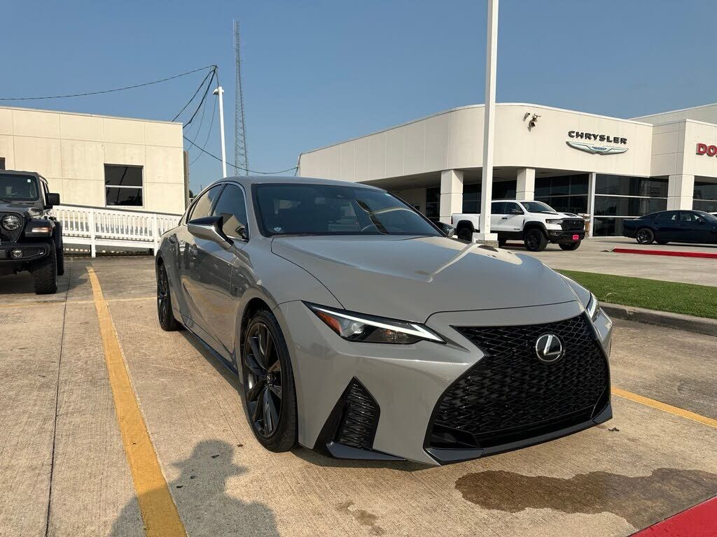 2024 LEXUS IS