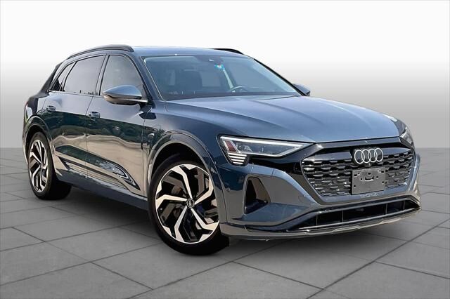 2024 Audi Q8