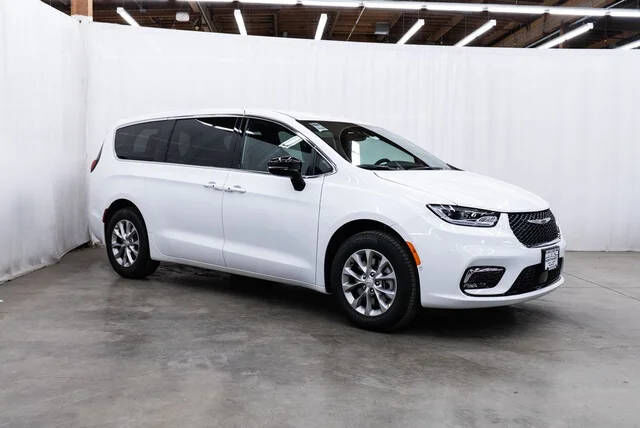 2026 CHRYSLER Pacifica