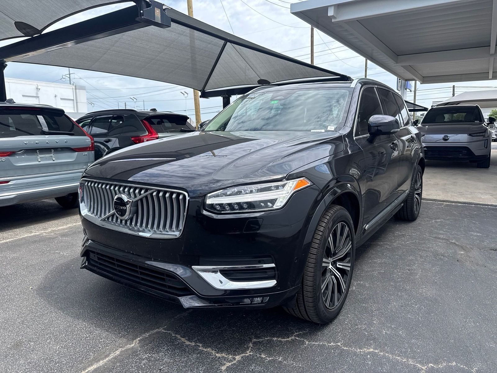 2023 VOLVO XC90