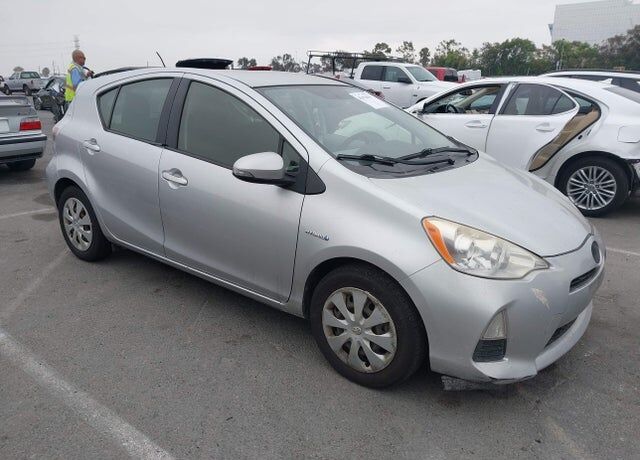 2012 TOYOTA Prius