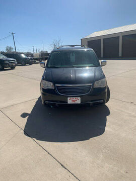 2013 CHRYSLER Town and Country