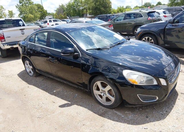 2013 VOLVO S60