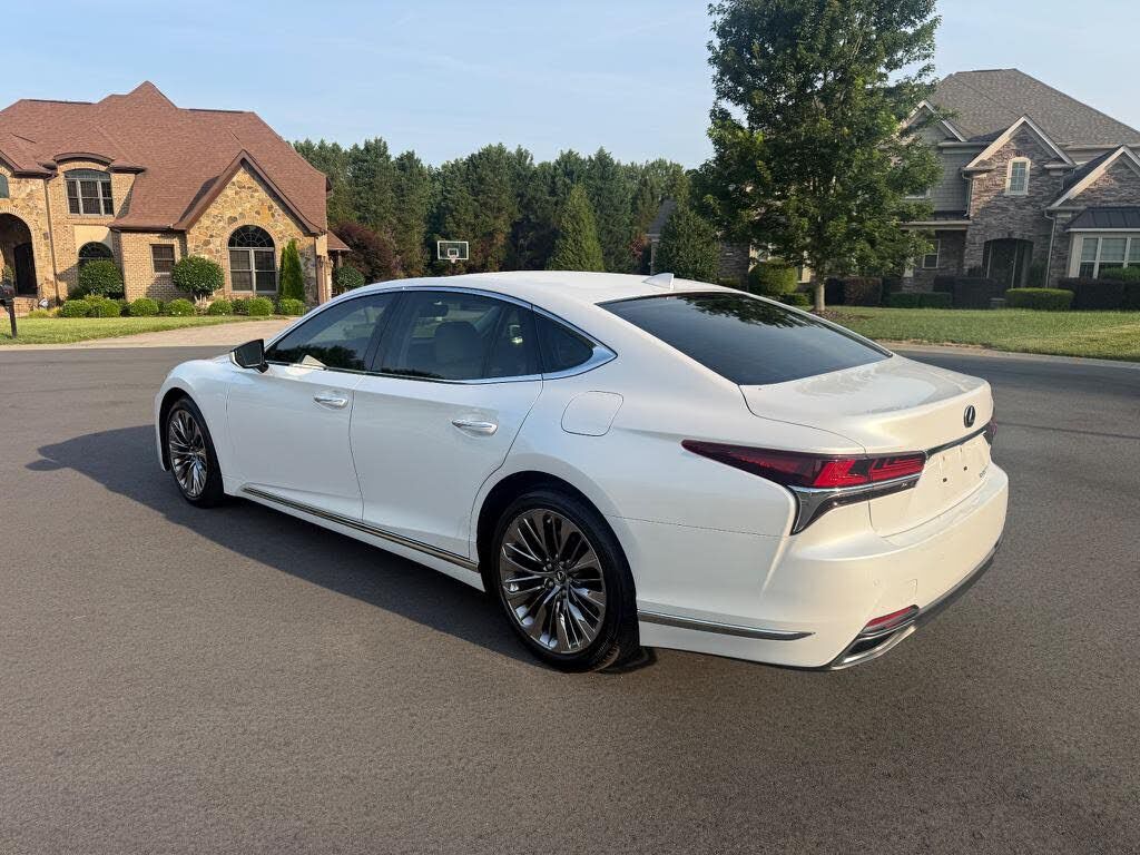 2020 LEXUS LS