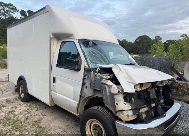 2019 FORD E-350