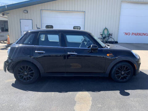 2016 MINI Cooper