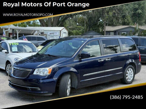 2016 CHRYSLER Town and Country