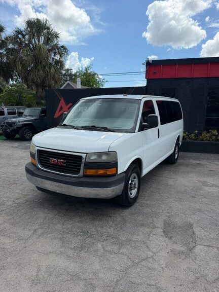2014 GMC Savana