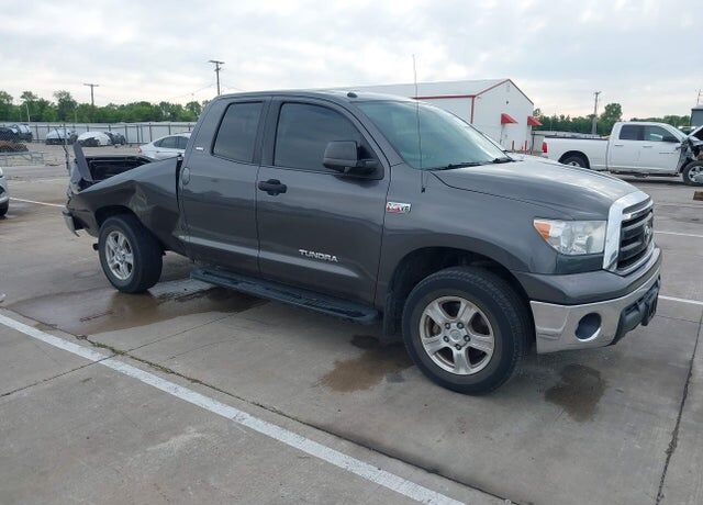 2012 TOYOTA Tundra