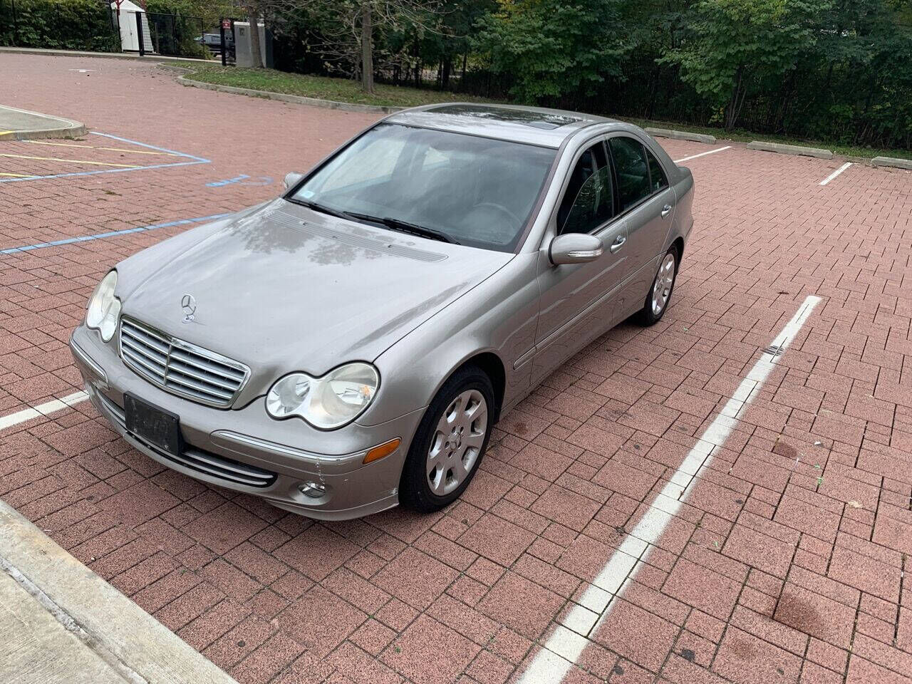 2005 MERCEDES-BENZ C-Class