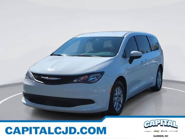 2023 CHRYSLER Voyager