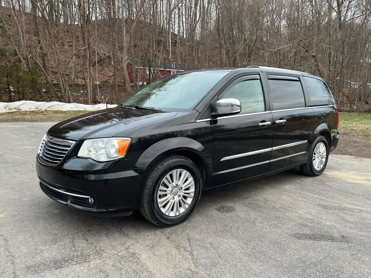 2015 CHRYSLER Town and Country