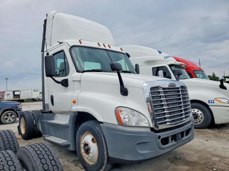 2016 FREIGHTLINER Cascadia