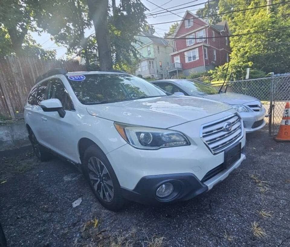 2016 SUBARU Outback