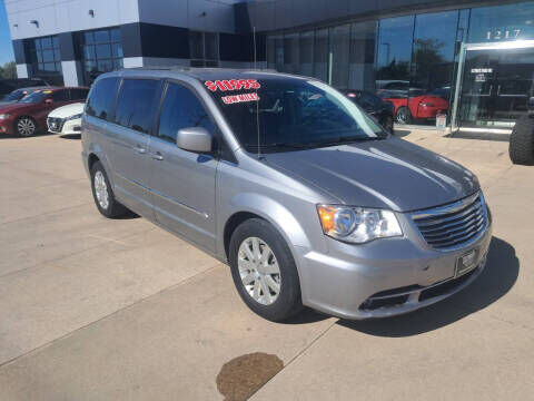 Chrysler Town and Country