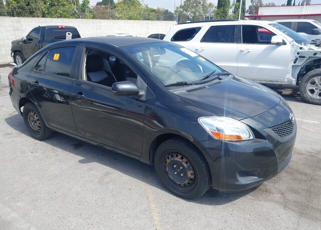 2010 TOYOTA Yaris