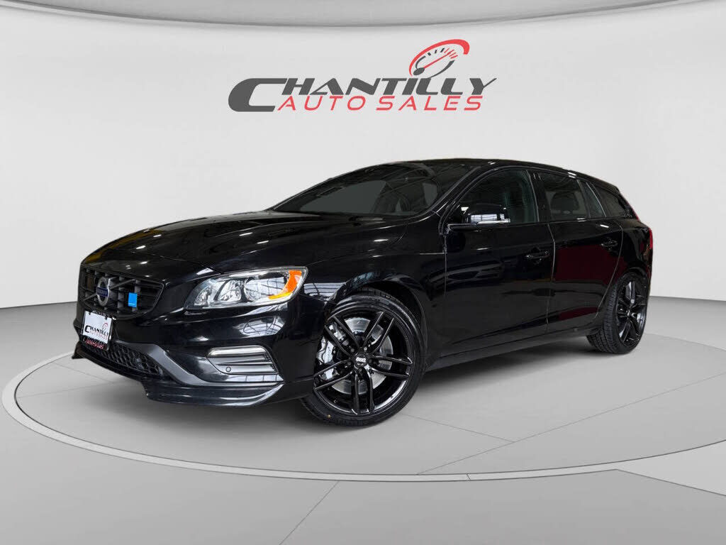 2017 VOLVO V60