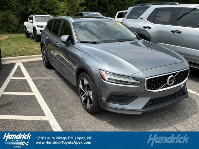 2020 VOLVO V60CC