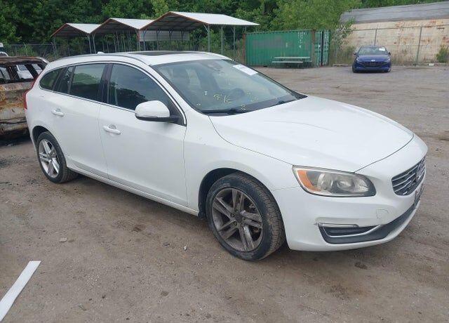 2015 VOLVO V60