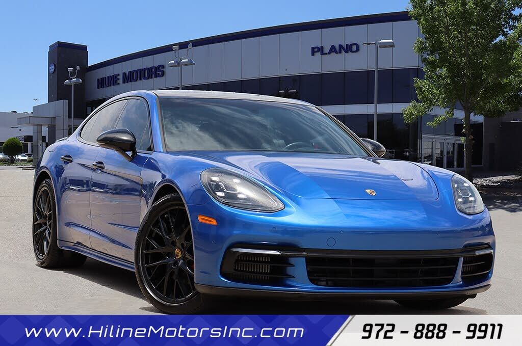 2018 PORSCHE Panamera
