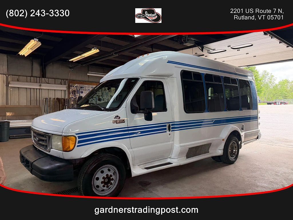 2005 FORD E-350