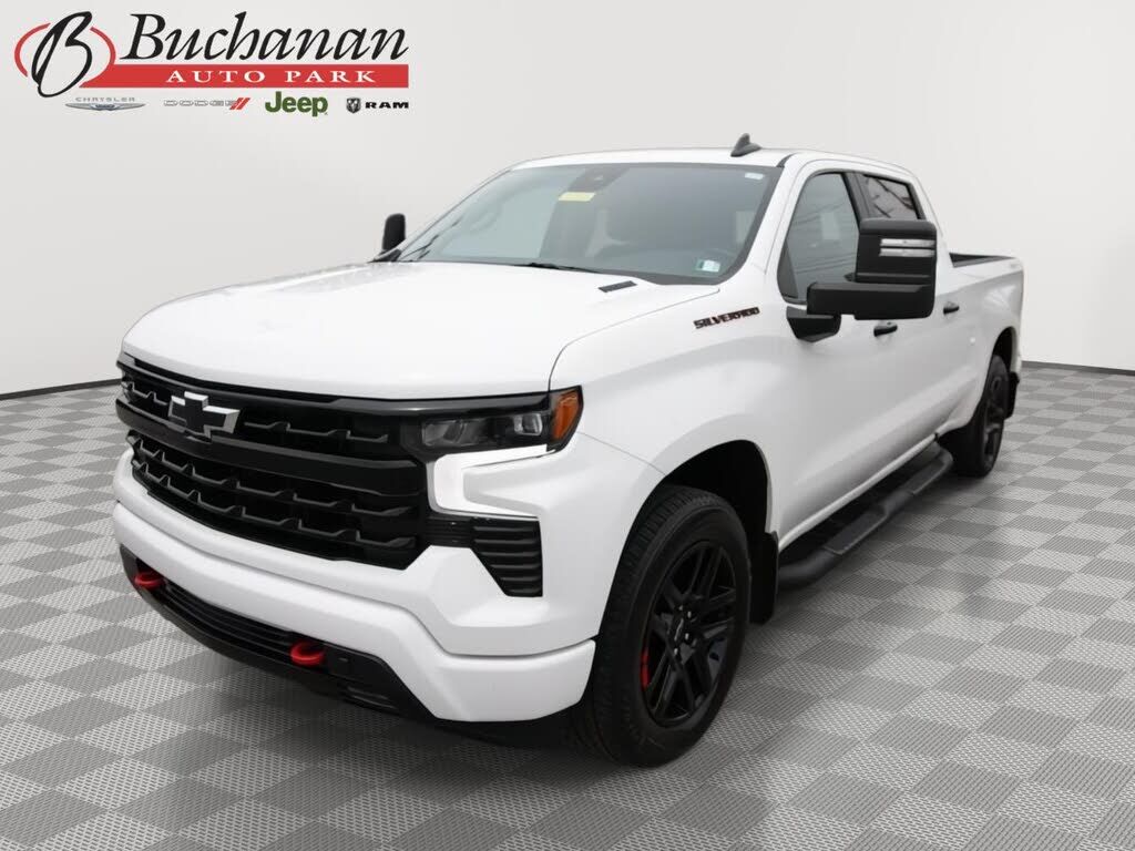 2024 CHEVROLET Silverado