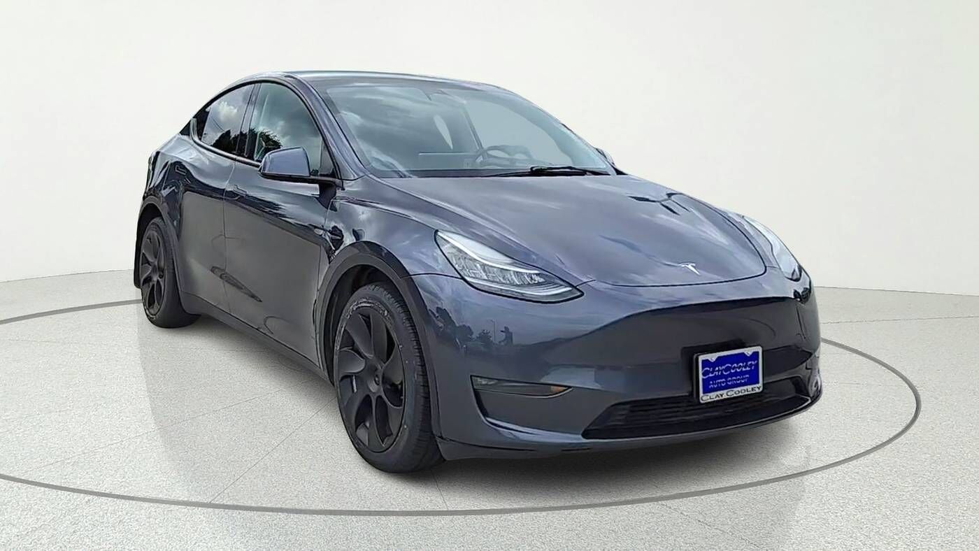 2023 TESLA Model Y