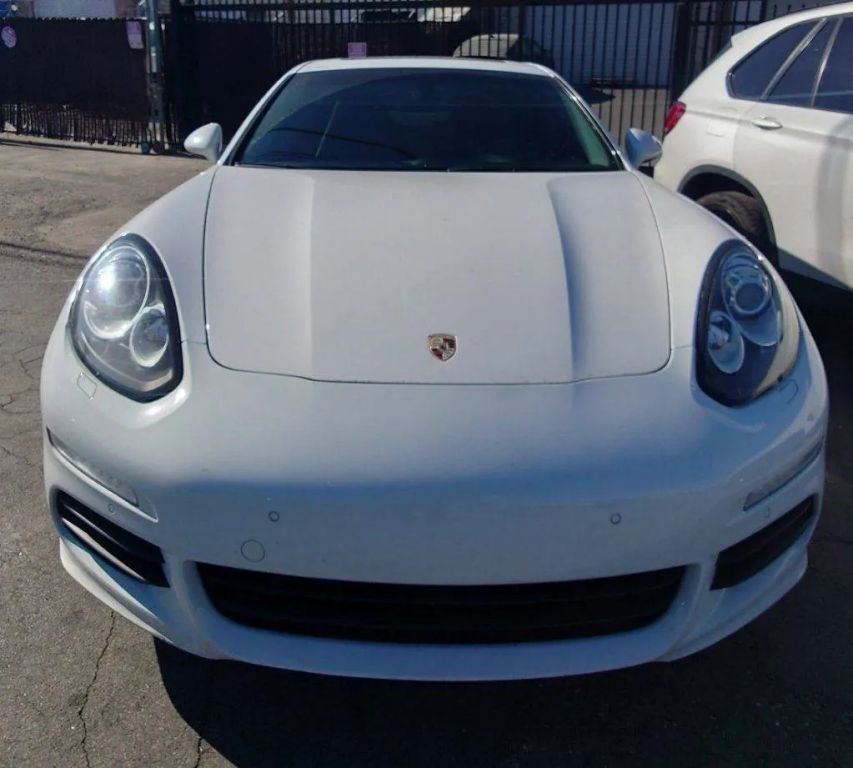 2015 PORSCHE Panamera