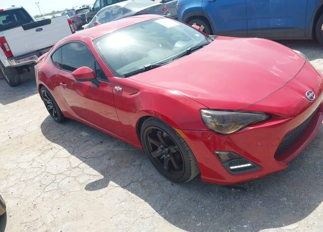2015 TOYOTA Scion