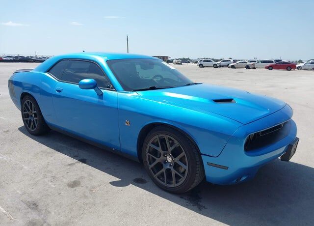 2016 DODGE Challenger