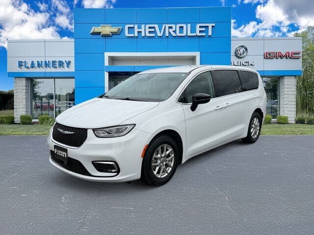 2024 CHRYSLER Pacifica