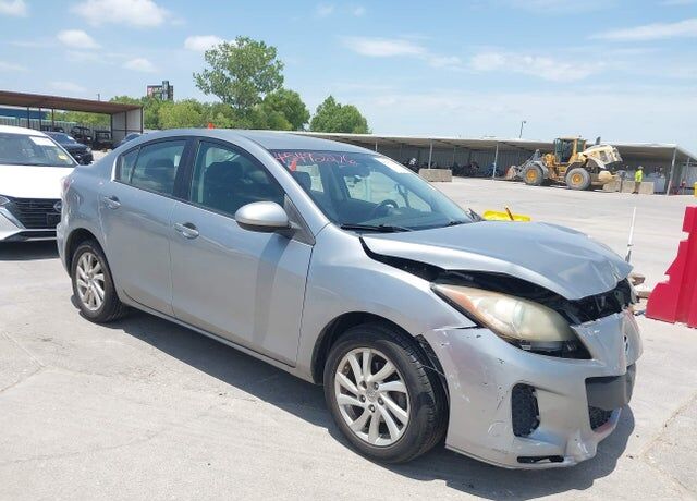 2012 MAZDA Mazda3